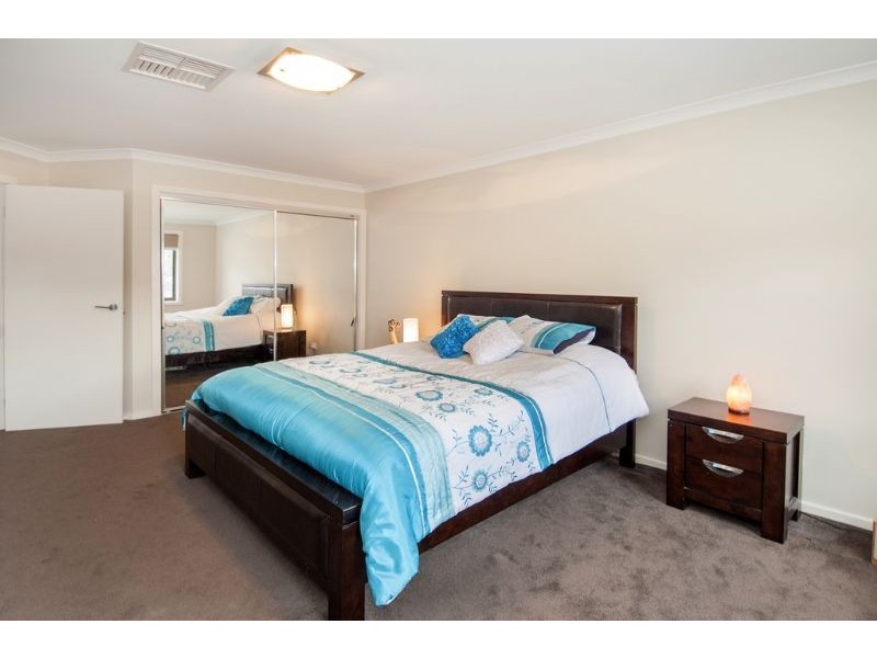 5 Lookout Rise, South Morang VIC 3752