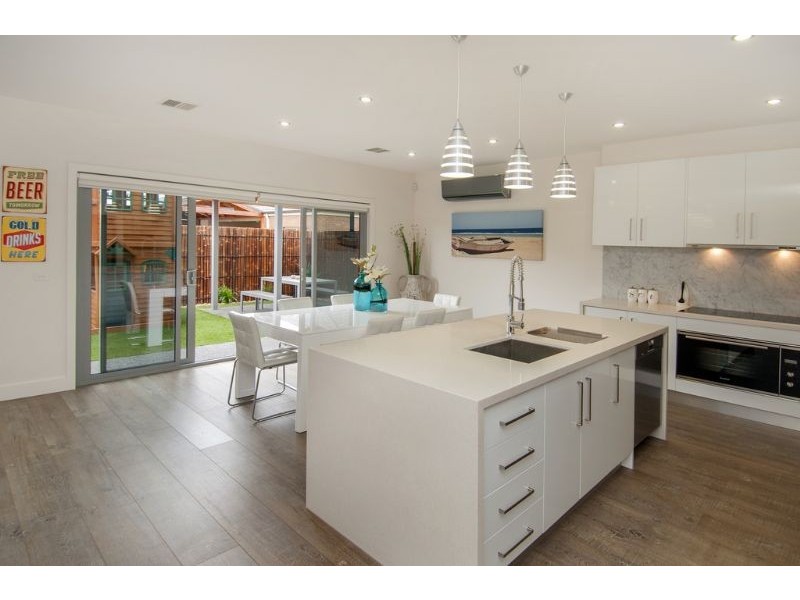 16 Baltic Grove, Epping VIC 3076