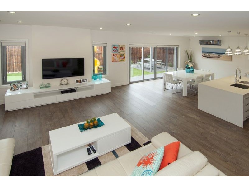 16 Baltic Grove, Epping VIC 3076