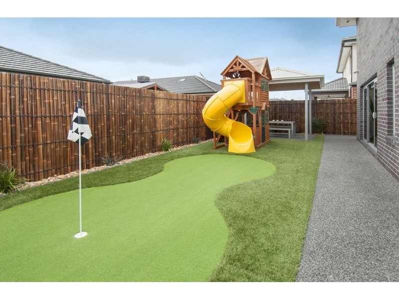 16 Baltic Grove, Epping VIC 3076