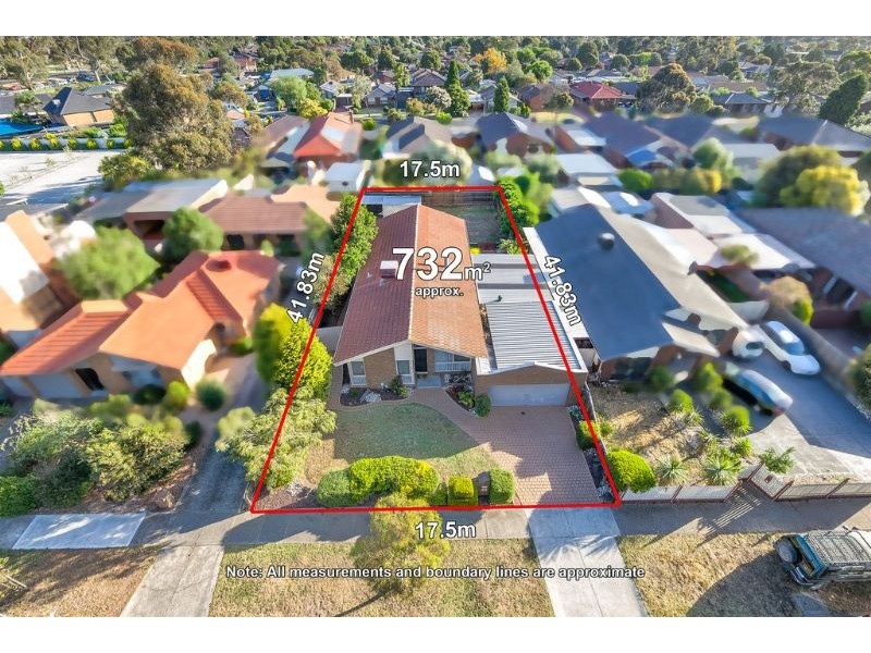 11 Mayfield Drive, Mill Park VIC 3082