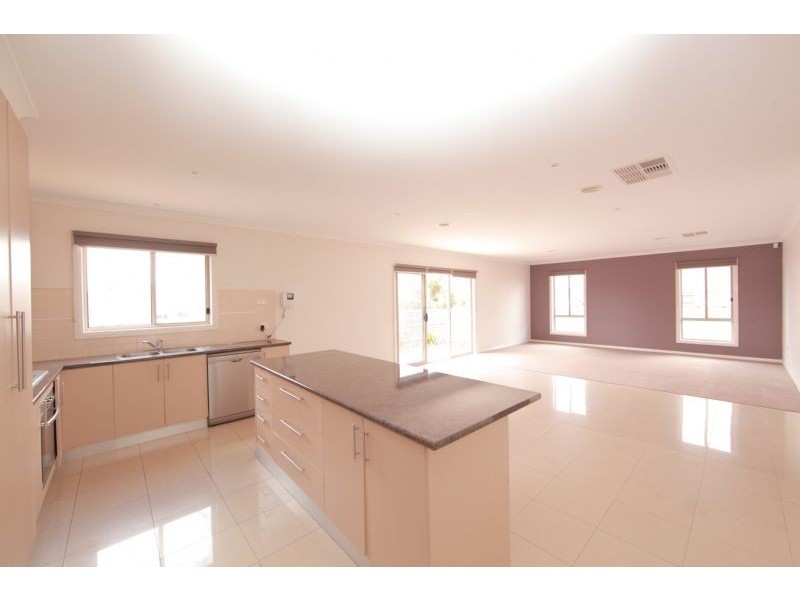 1 Cabarita Crescent, South Morang VIC 3752