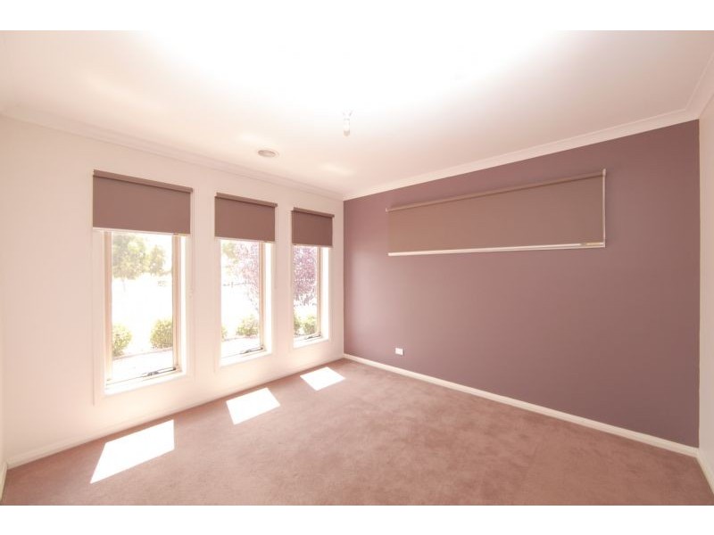 1 Cabarita Crescent, South Morang VIC 3752