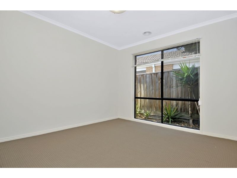 9 Stonecrop Crescent, South Morang VIC 3752