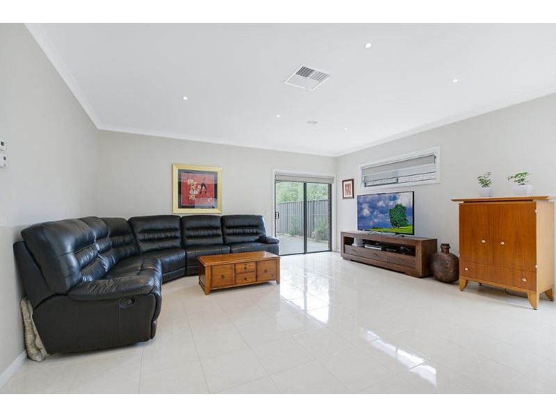 44 Panton Gap Drive, South Morang VIC 3752