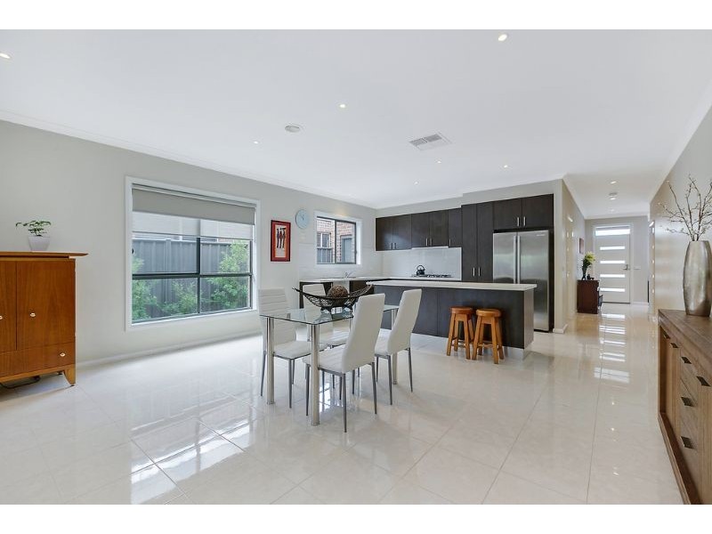 44 Panton Gap Drive, South Morang VIC 3752