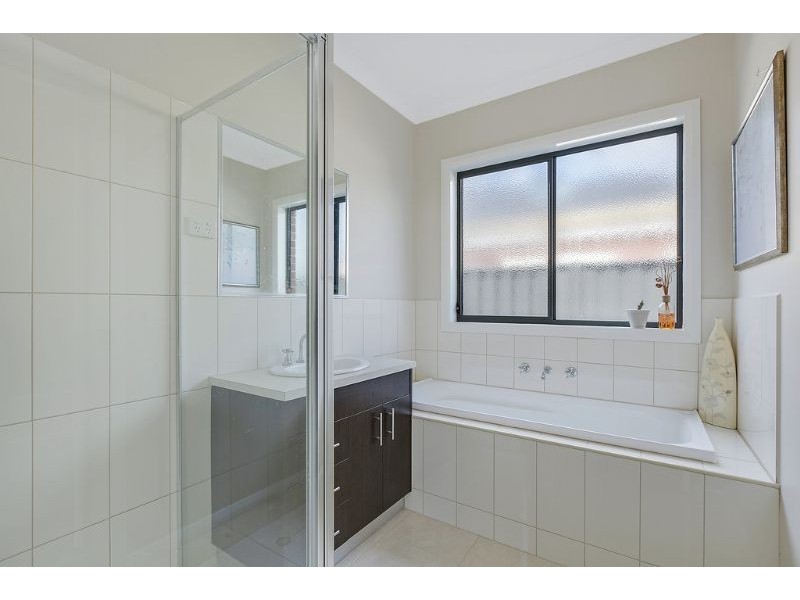 44 Panton Gap Drive, South Morang VIC 3752