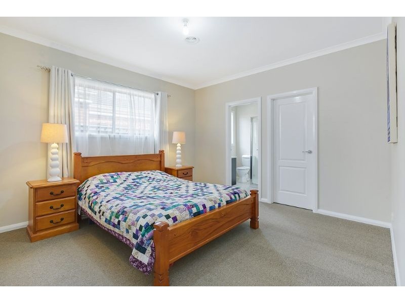 44 Panton Gap Drive, South Morang VIC 3752