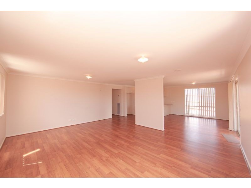 34 Greenside Way, Mernda VIC 3754