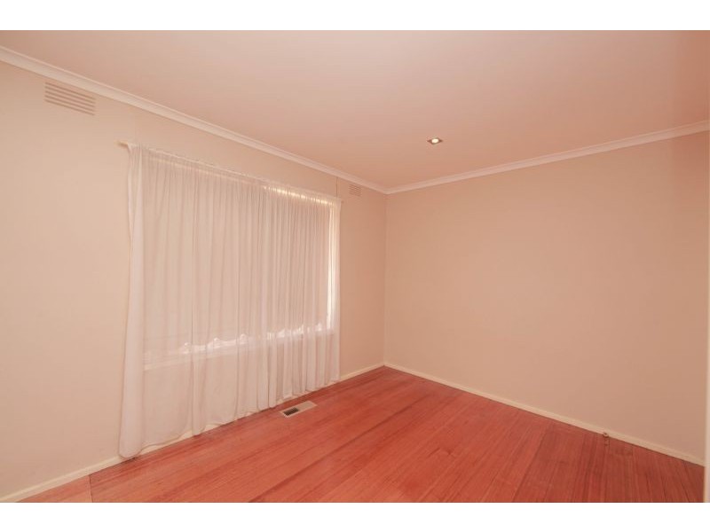 34 Festival Grove, Lalor VIC 3075