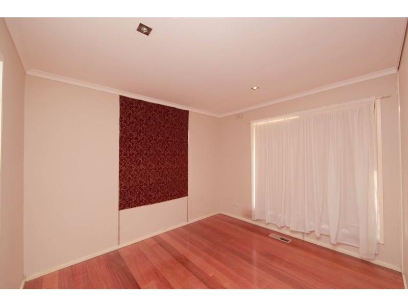 34 Festival Grove, Lalor VIC 3075