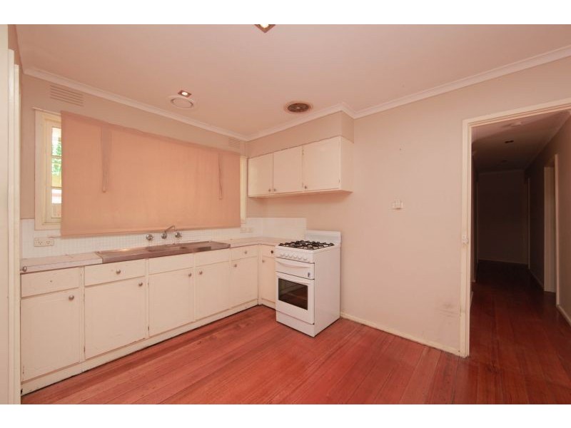 34 Festival Grove, Lalor VIC 3075