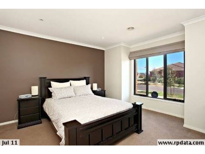 48 Tuross Cres, South Morang VIC 3752