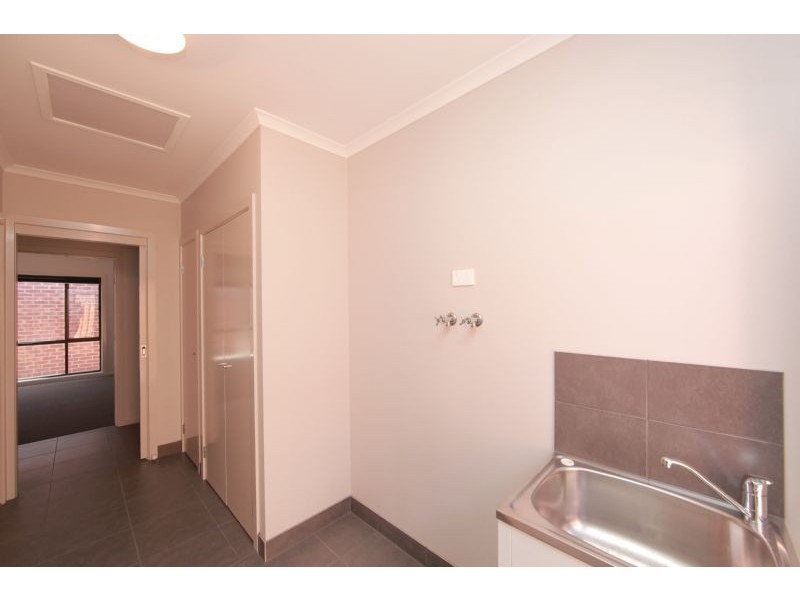 4 Raintree Street, South Morang VIC 3752