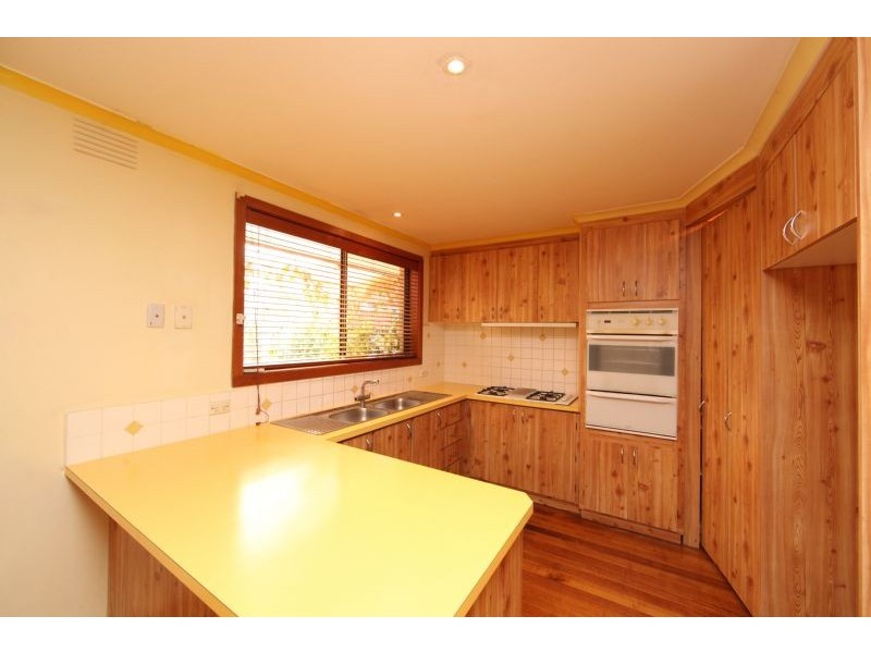 4 Porter Court, Mill Park VIC 3082