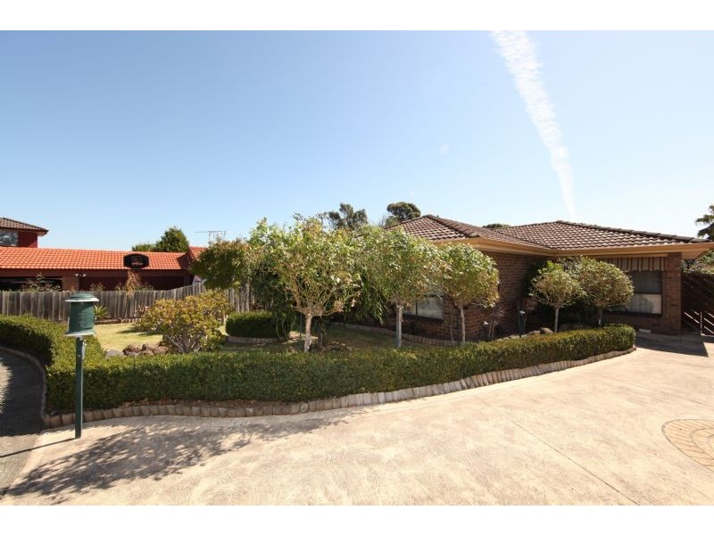 4 Porter Court, Mill Park VIC 3082