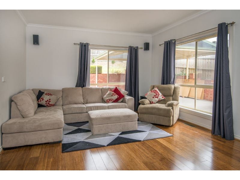 7 St Ronans Grove, South Morang VIC 3752