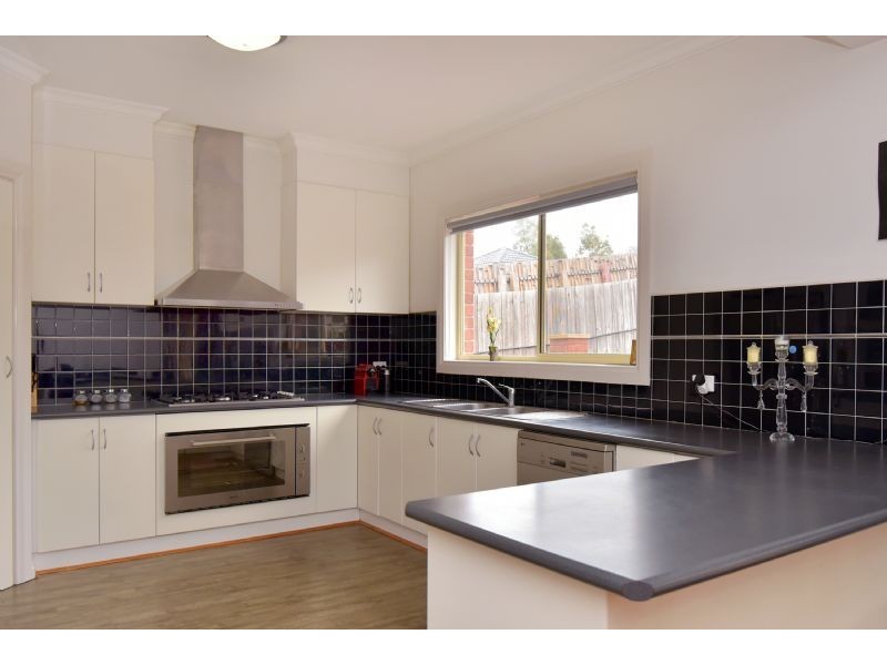 7 St Ronans Grove, South Morang VIC 3752