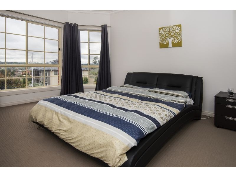 7 St Ronans Grove, South Morang VIC 3752