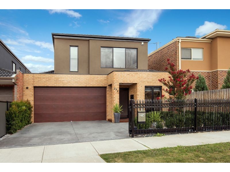 274 The Lakes Blvd, South Morang VIC 3752