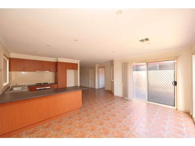 8/119 Duffy Street, Epping VIC 3076