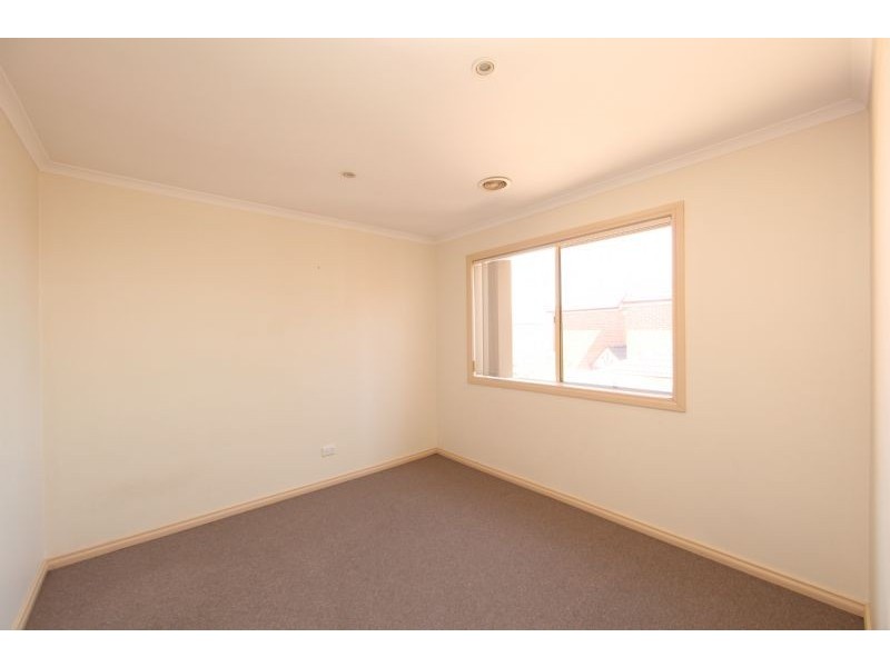 8/119 Duffy Street, Epping VIC 3076