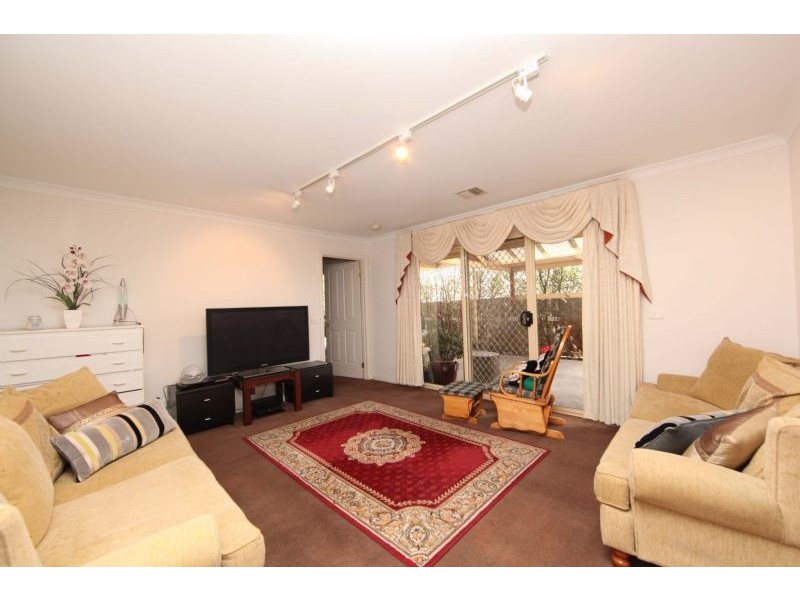 16 Rialton Rise, South Morang VIC 3752