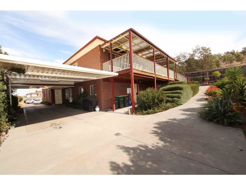 16 Rialton Rise, South Morang VIC 3752