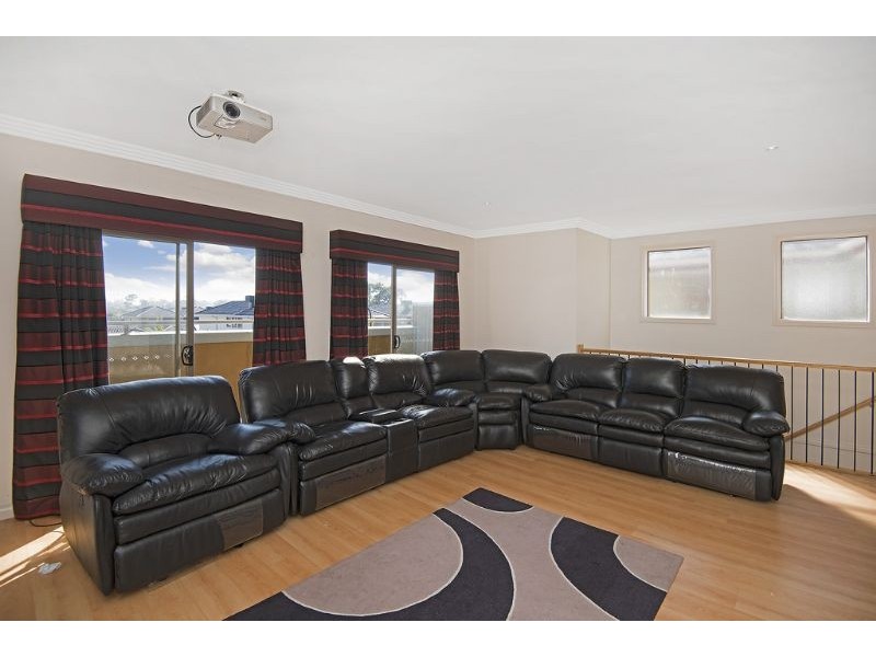 27 Cobb Street, South Morang VIC 3752