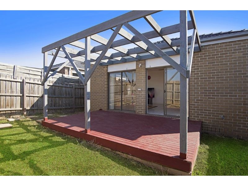 27 Cobb Street, South Morang VIC 3752
