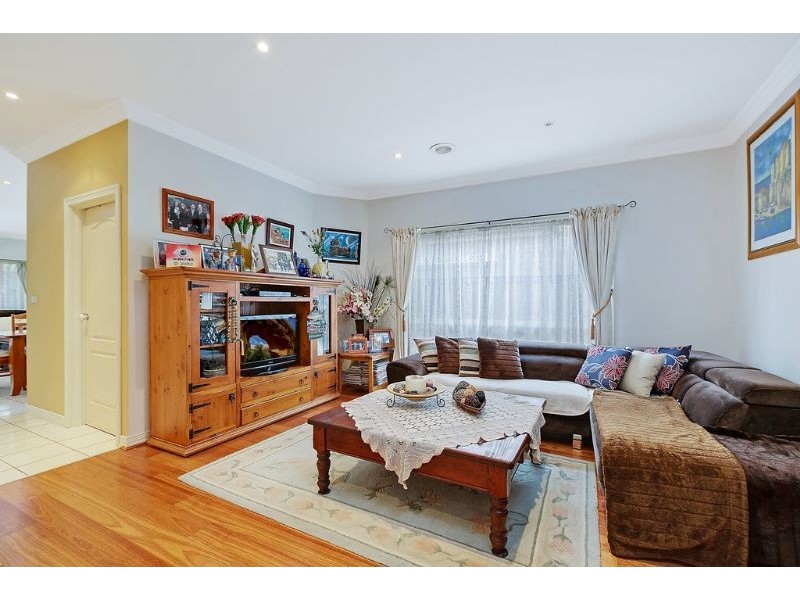 12 Birrali Way, South Morang VIC 3752