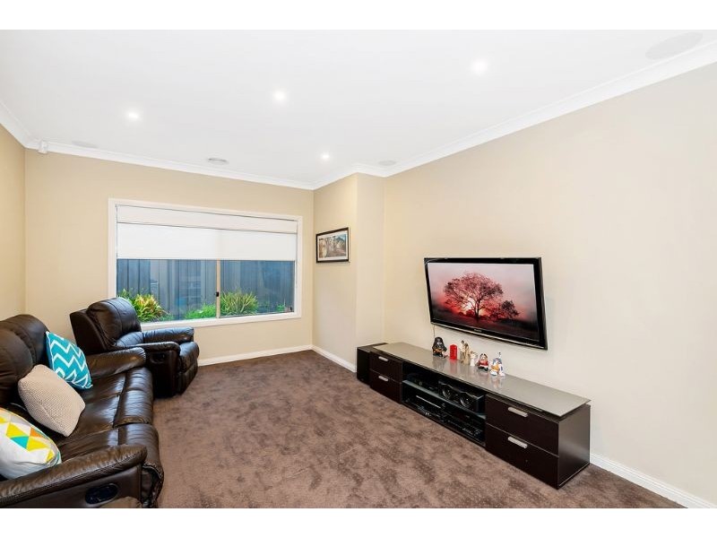 15 Harriers Street, Mernda VIC 3754