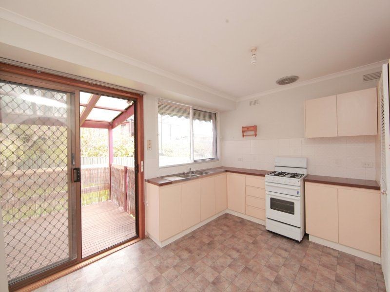 12 Glenloth Court, Epping VIC 3076
