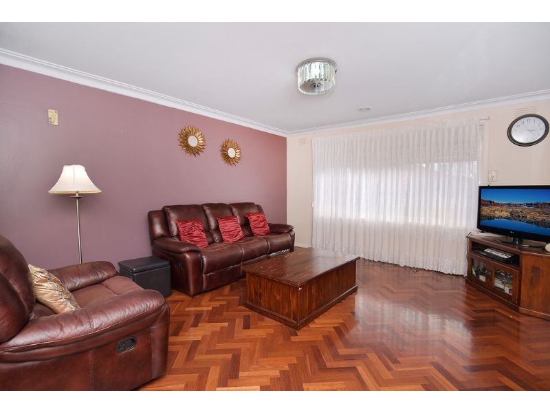 6 Russet Court, Lalor VIC 3075