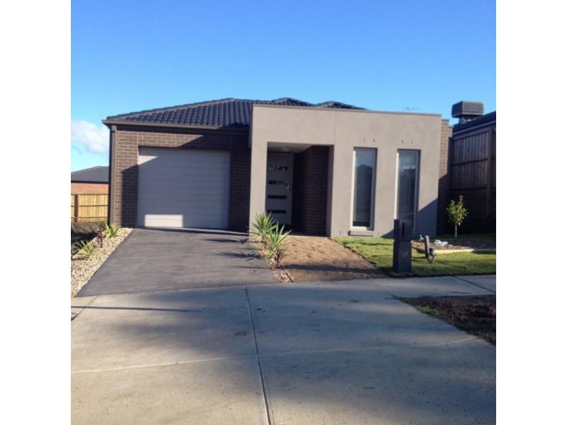 63 Bassetts Rd, Doreen VIC 3754