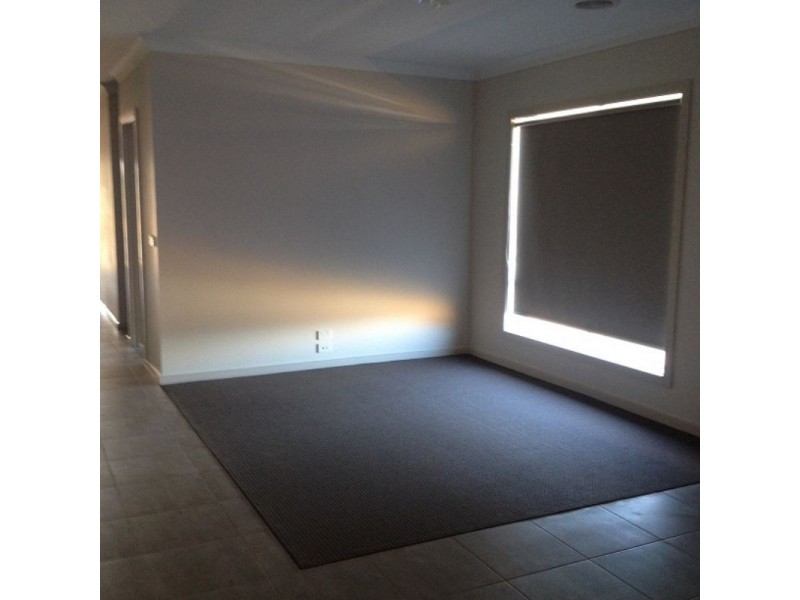 63 Bassetts Rd, Doreen VIC 3754