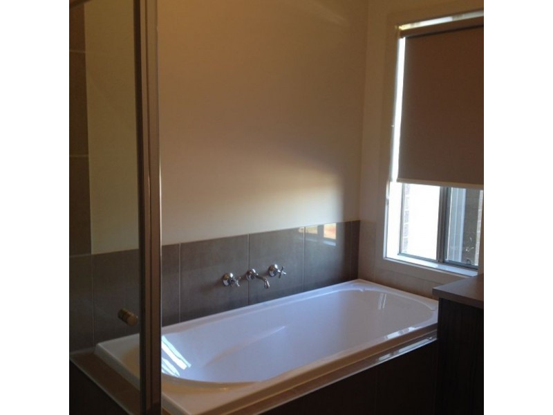 63 Bassetts Rd, Doreen VIC 3754