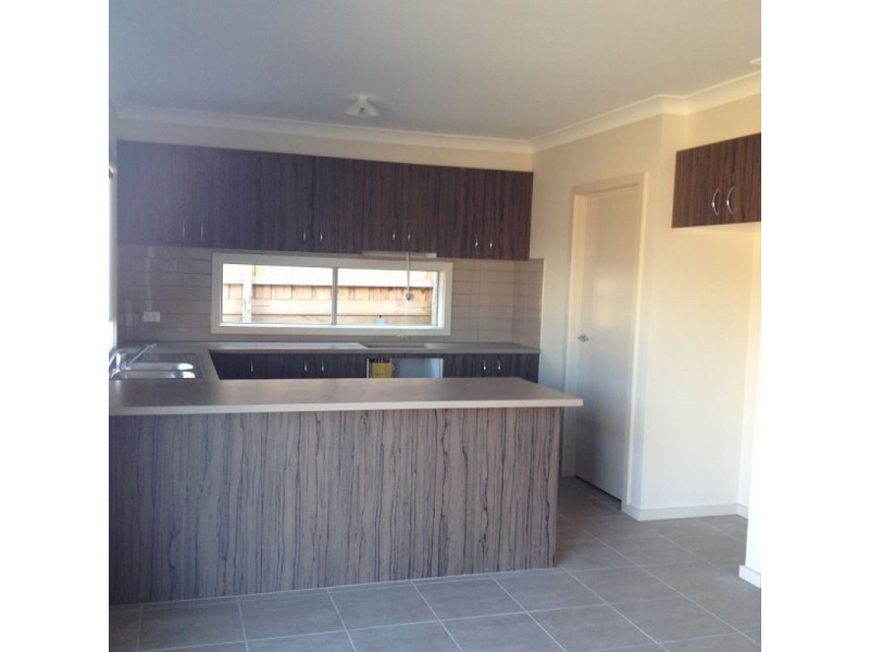 63 Bassetts Rd, Doreen VIC 3754