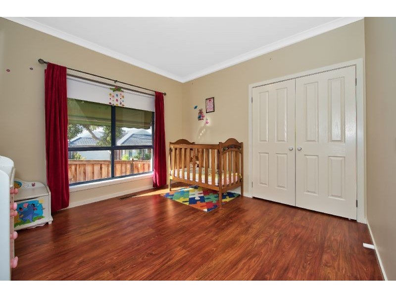 32  Skyline Dr, South Morang VIC 3752