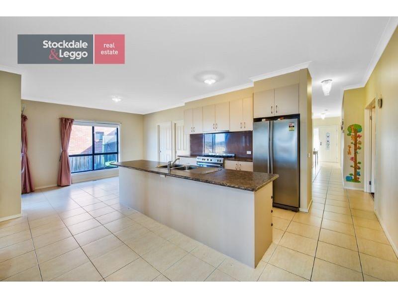 32 Skyline Drive, South Morang VIC 3752