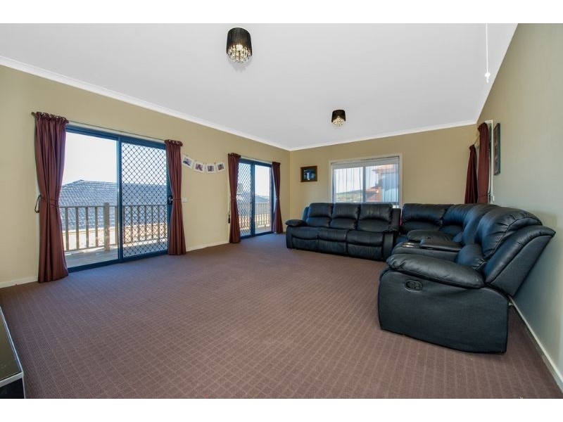 32 Skyline Drive, South Morang VIC 3752