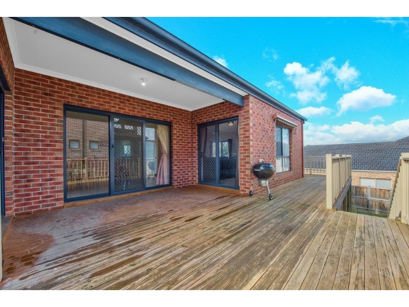 32 Skyline Drive, South Morang VIC 3752
