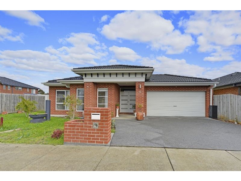 17 Grange Drive, South Morang VIC 3752