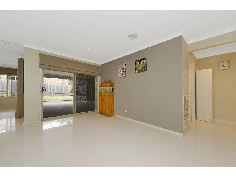 4 Parlette Trce, South Morang VIC 3752