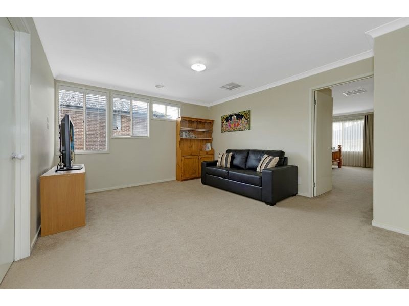 4 Parlette Trce, South Morang VIC 3752