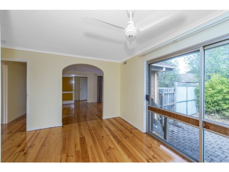 9 Carbine Court, Mill Park VIC 3082