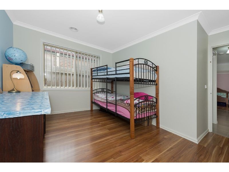 9 Paringa Avenue, South Morang VIC 3752