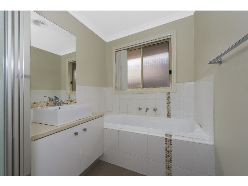 9 Paringa Avenue, South Morang VIC 3752