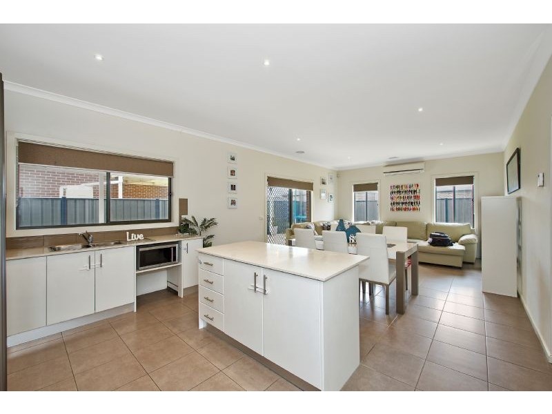 10 Womble Way, Mernda VIC 3754