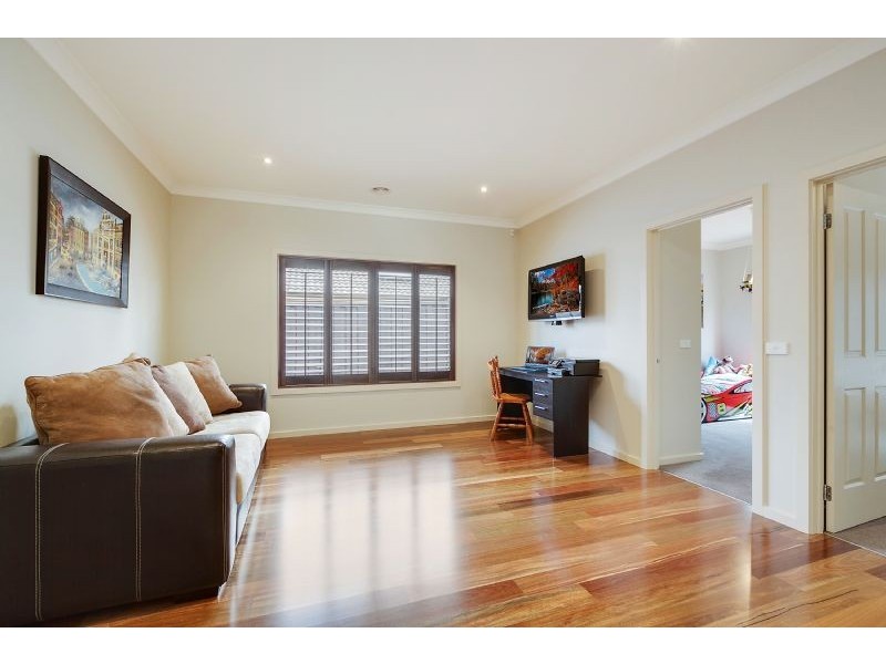 39 Vista Way, South Morang VIC 3752